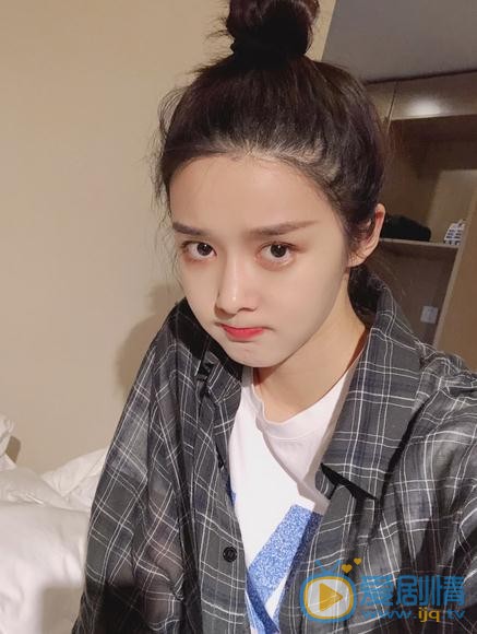 余籽璇生活照 余籽璇高清写真_余籽璇高清剧照