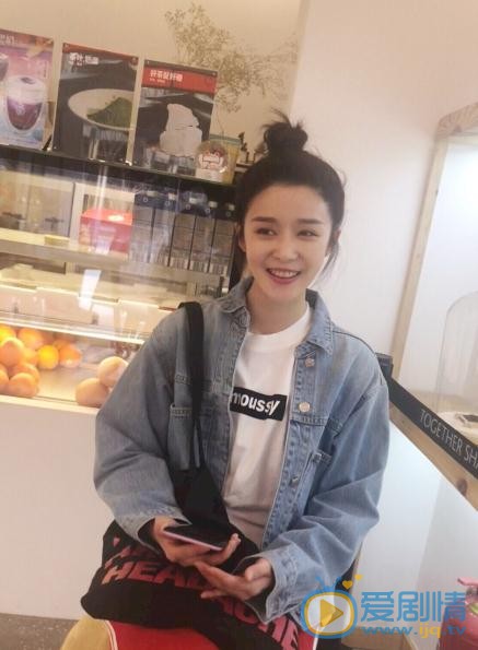 余籽璇生活照 余籽璇高清写真_余籽璇高清剧照