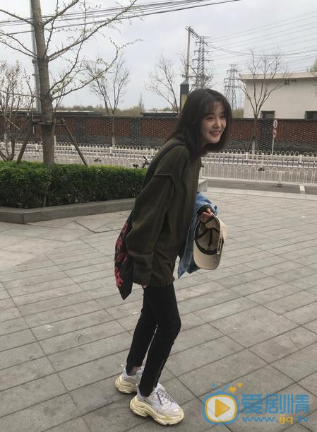 余籽璇生活照 余籽璇高清写真_余籽璇高清剧照