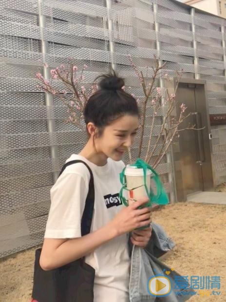 余籽璇生活照 余籽璇高清写真_余籽璇高清剧照