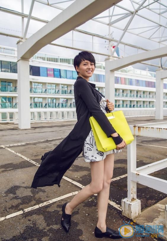 梁咏琪街拍写真 梁咏琪高清写真_梁咏琪高清剧照