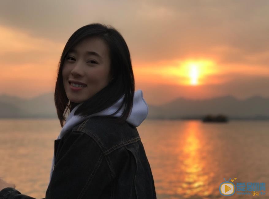 马湘宜街拍照 马湘宜高清写真_马湘宜高清剧照