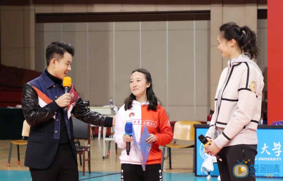 李响主持节目照 李响高清写真_李响高清剧照
