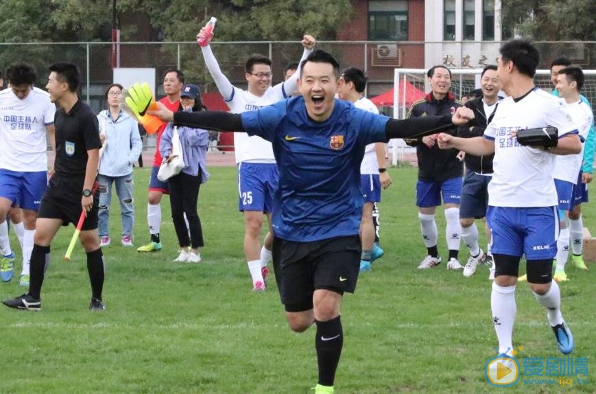 李响足球比赛运动 李响高清写真_李响高清剧照
