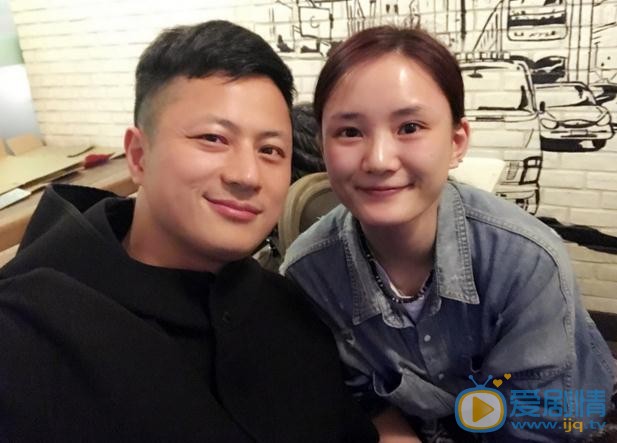 馨子与人合照 馨子高清写真_馨子高清剧照