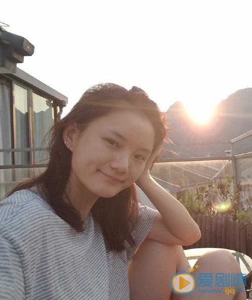 馨子生活照 馨子高清写真_馨子高清剧照