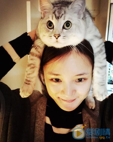 馨子与人合照 馨子高清写真_馨子高清剧照