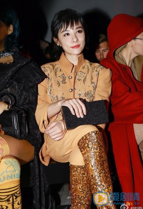 刘璇靓丽街拍 刘璇高清写真_刘璇高清剧照