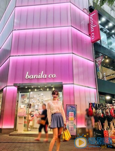 何文意旅游照 何文意高清写真_何文意高清剧照