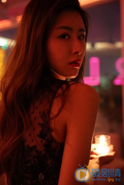 何文意街拍写真 何文意高清写真_何文意高清剧照