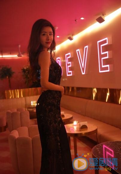 何文意街拍写真 何文意高清写真_何文意高清剧照