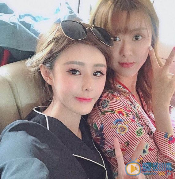 何文意与人合照 何文意高清写真_何文意高清剧照