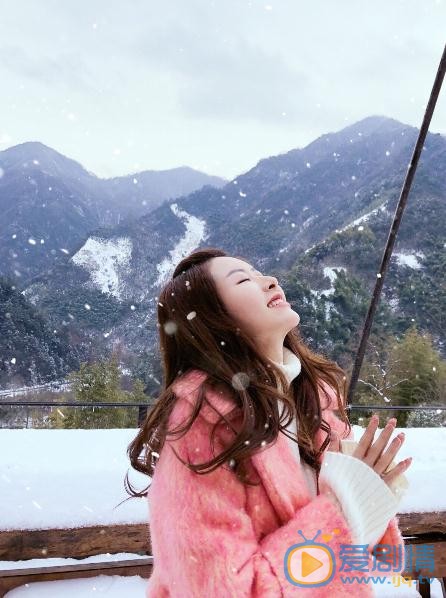 何文意街拍写真 何文意高清写真_何文意高清剧照