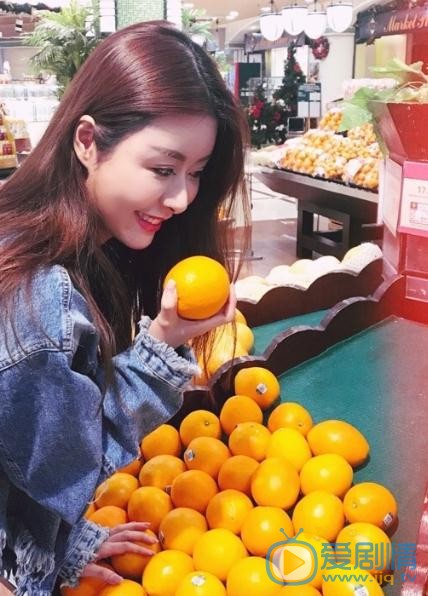 何文意生活照 何文意高清写真_何文意高清剧照