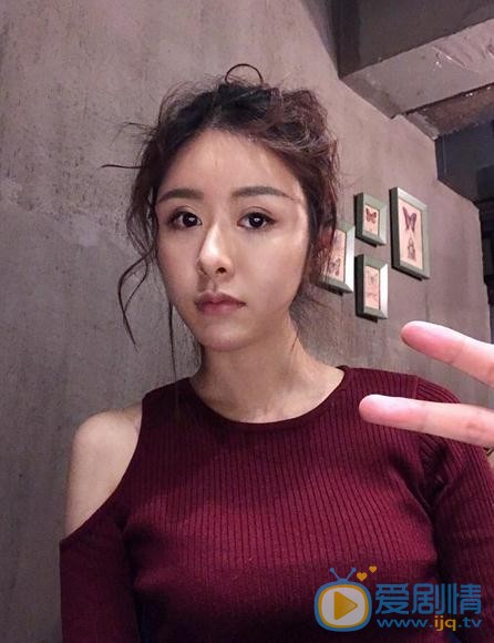 何文意生活照 何文意高清写真_何文意高清剧照