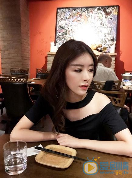 何文意生活照 何文意高清写真_何文意高清剧照