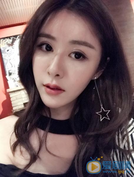 何文意生活照 何文意高清写真_何文意高清剧照