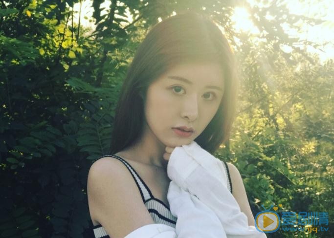 何文意气质写真 何文意高清写真_何文意高清剧照