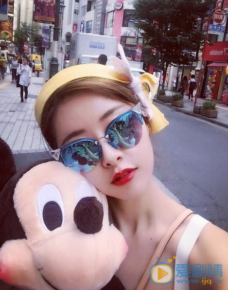 何文意生活照 何文意高清写真_何文意高清剧照