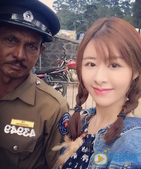 何文意与人合照 何文意高清写真_何文意高清剧照