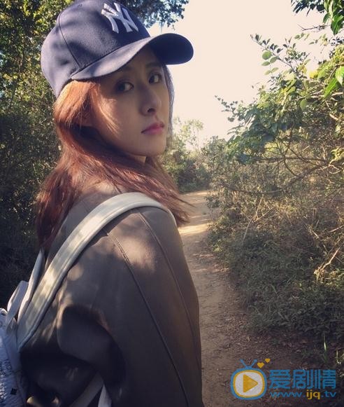 何文意旅游照 何文意高清写真_何文意高清剧照