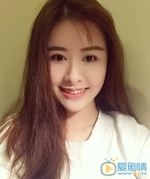 何文意生活照 何文意高清写真_何文意高清剧照