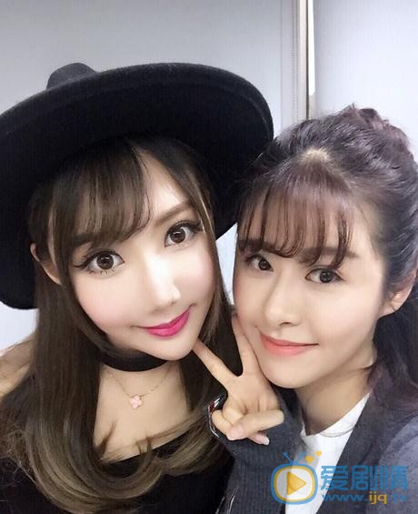 何文意与人合照 何文意高清写真_何文意高清剧照
