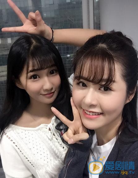何文意与人合照 何文意高清写真_何文意高清剧照
