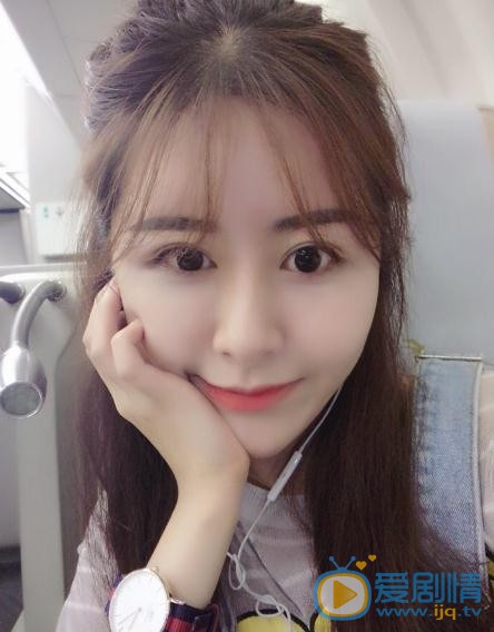 何文意生活照 何文意高清写真_何文意高清剧照