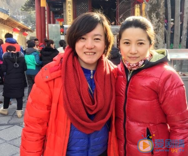 颜丙燕与人合照 颜丙燕高清写真_颜丙燕高清剧照