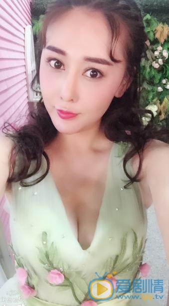陈美行生活照 陈美行高清写真_陈美行高清剧照