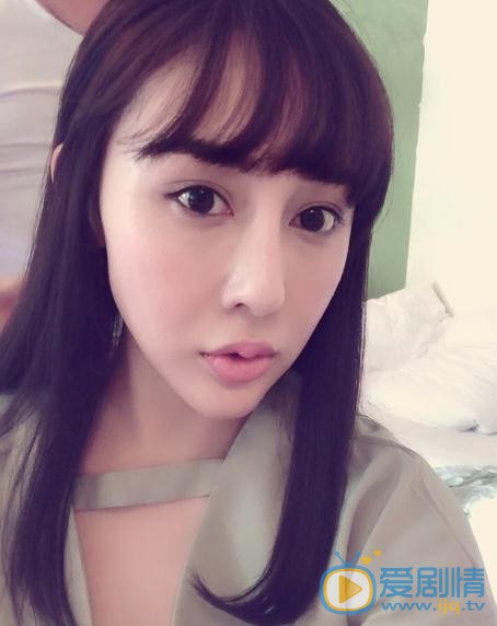 陈美行生活照 陈美行高清写真_陈美行高清剧照