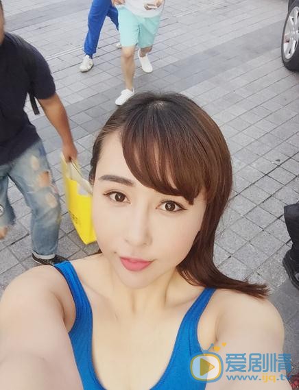 陈美行生活照 陈美行高清写真_陈美行高清剧照