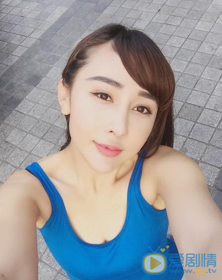 陈美行生活照 陈美行高清写真_陈美行高清剧照