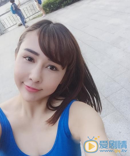 陈美行生活照 陈美行高清写真_陈美行高清剧照