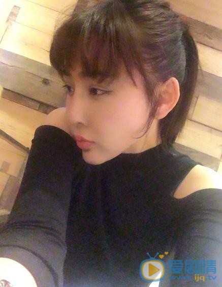 陈美行生活照 陈美行高清写真_陈美行高清剧照