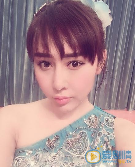 陈美行生活照 陈美行高清写真_陈美行高清剧照
