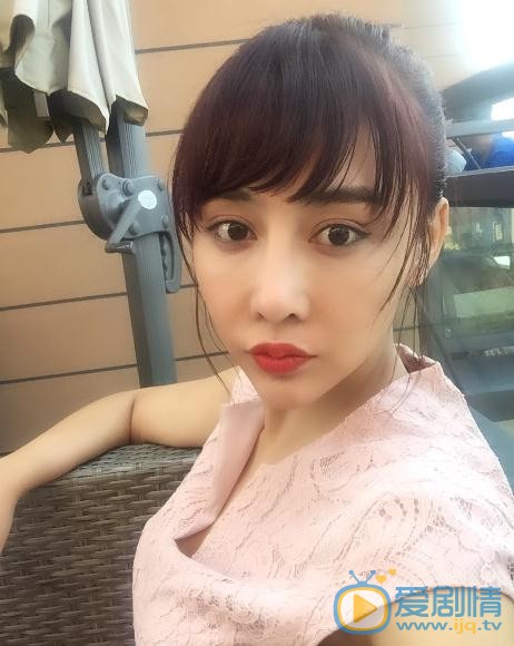 陈美行生活照 陈美行高清写真_陈美行高清剧照