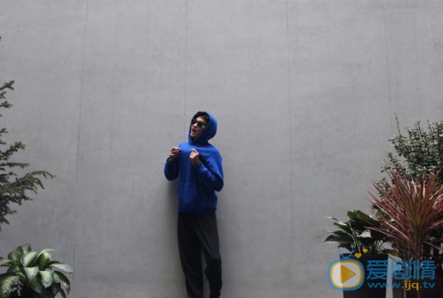 侯朋岩生活照 侯朋岩高清写真_侯朋岩高清剧照