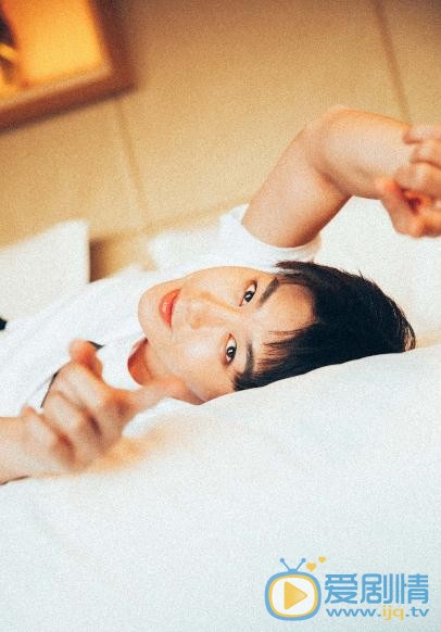 周艺轩白色写真 周艺轩高清写真_周艺轩高清剧照