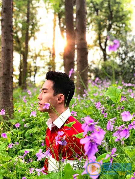 王冠逸街拍写真 王冠逸高清写真_王冠逸高清剧照