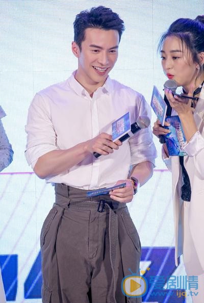 王冠逸活动照 王冠逸高清写真_王冠逸高清剧照