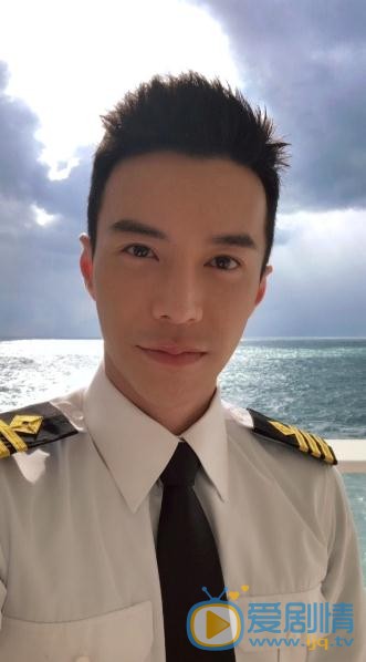 王冠逸活动照 王冠逸高清写真_王冠逸高清剧照