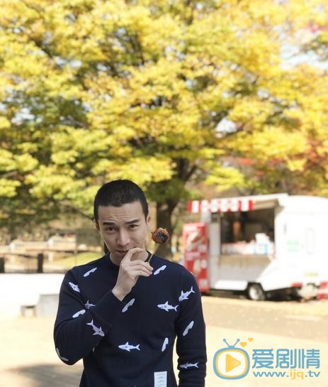 王冠逸杂志写真 王冠逸高清写真_王冠逸高清剧照