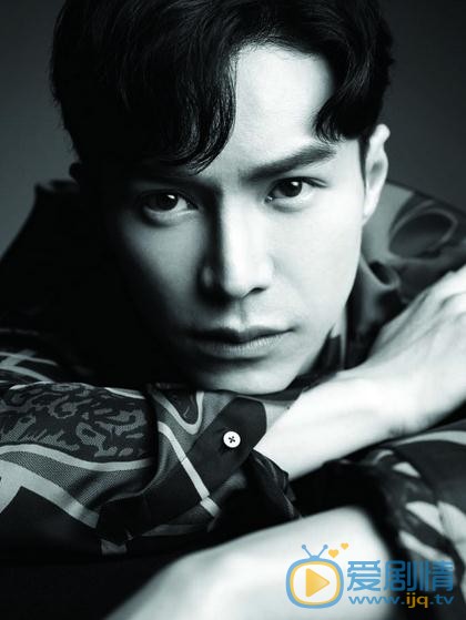 王冠逸帅气写真 王冠逸高清写真_王冠逸高清剧照
