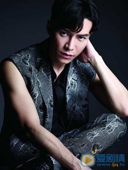 王冠逸帅气写真 王冠逸高清写真_王冠逸高清剧照