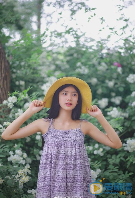 赵蕴卓唯美街拍 赵蕴卓高清写真_赵蕴卓高清剧照