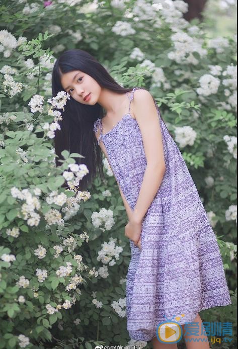 赵蕴卓唯美街拍 赵蕴卓高清写真_赵蕴卓高清剧照