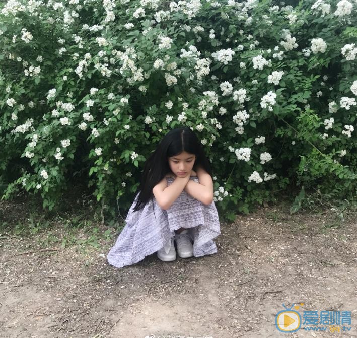 赵蕴卓唯美街拍 赵蕴卓高清写真_赵蕴卓高清剧照