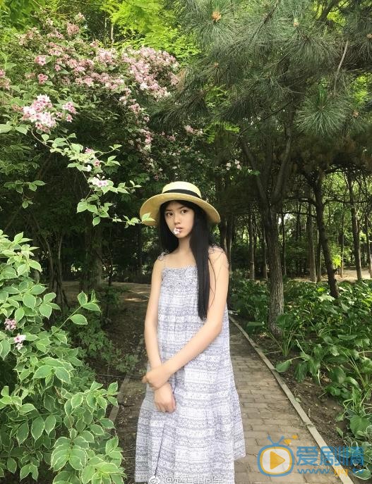 赵蕴卓唯美街拍 赵蕴卓高清写真_赵蕴卓高清剧照